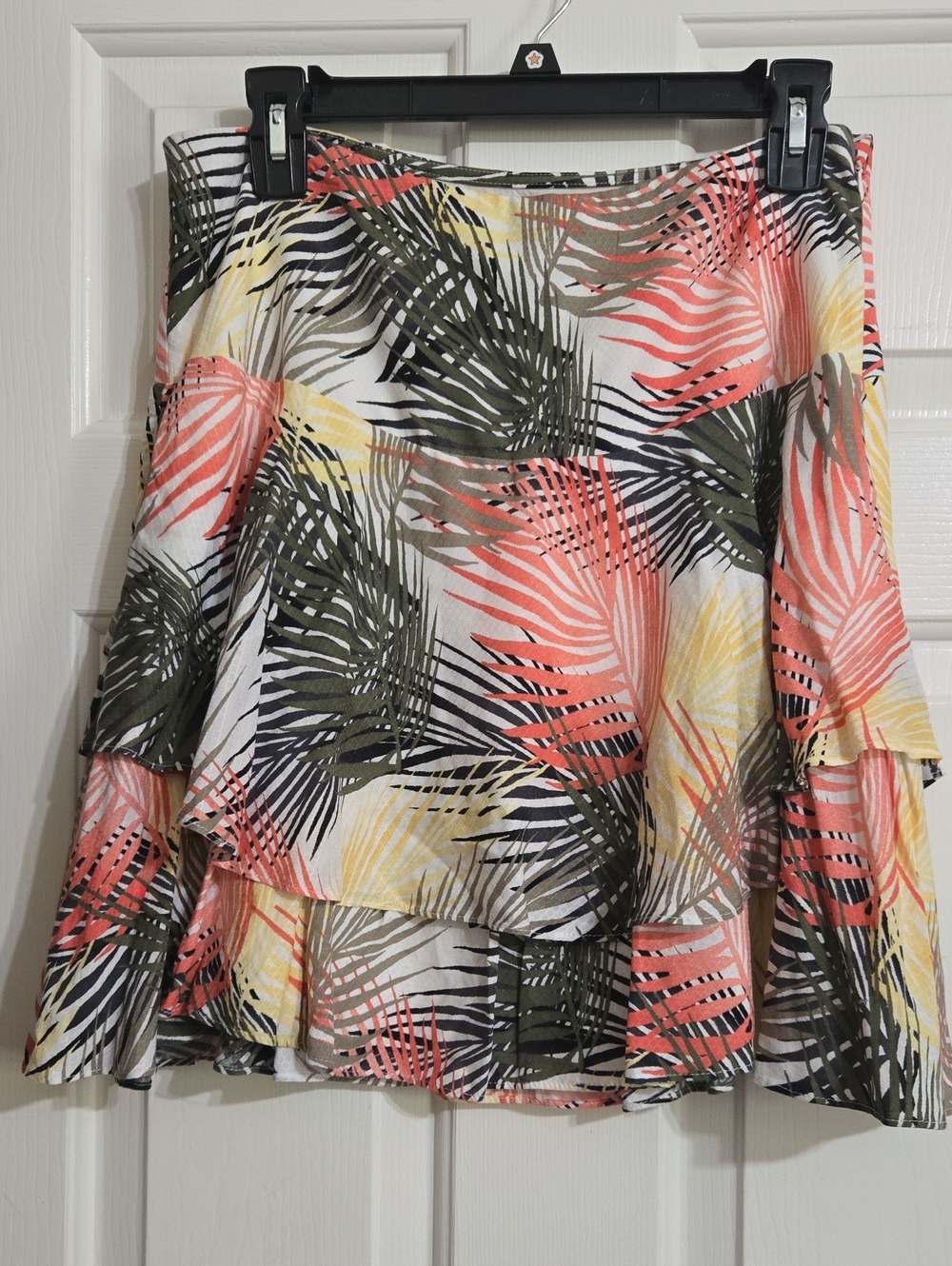 White House Black Market Coral, Olive & Yellow Palm-Print Tiered Skirt